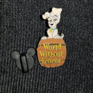 Disney Pin Scamp Lady & the Tramp MMM World Without Fences Song 18081 2002 68